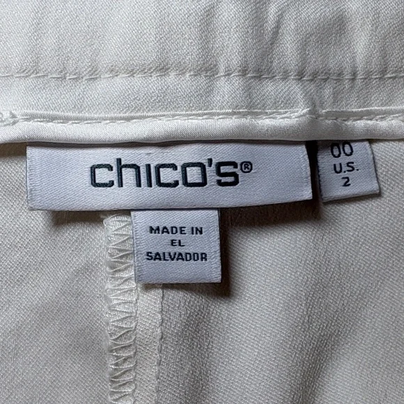 Trapunto Straight Leg
Cropped Pants | Chico's | Size 2 - Picture 2 of 10